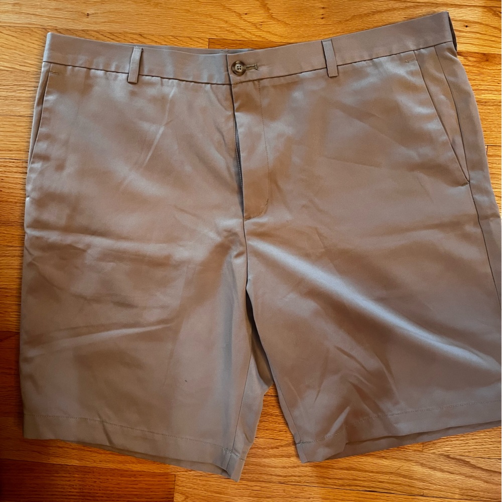 Perry Ellis Men's Tan Shorts